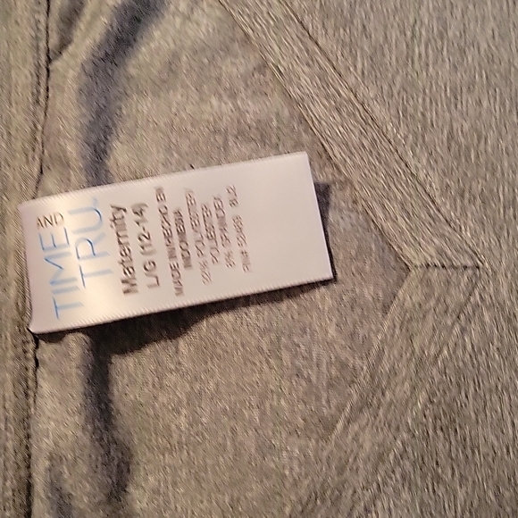 Maternity shirt - Picture 2 of 2